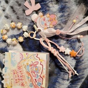 Baby Three Love Chain Time Keychain